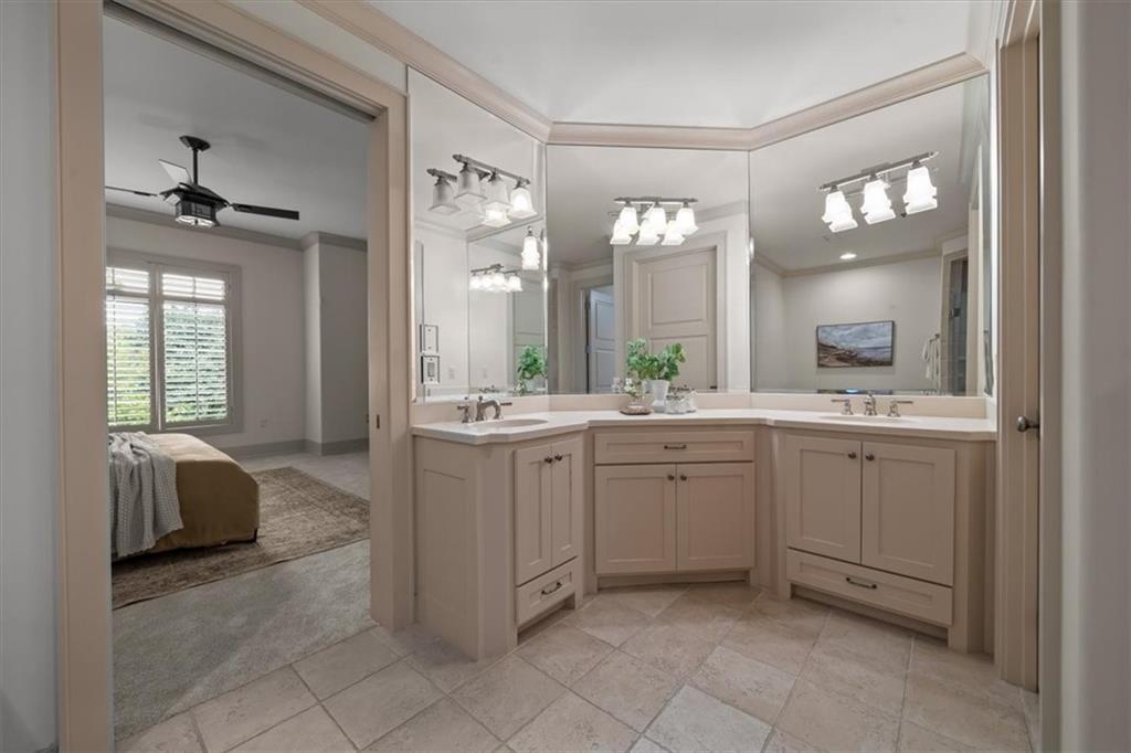 4801 W 133rd Street Unit: 201