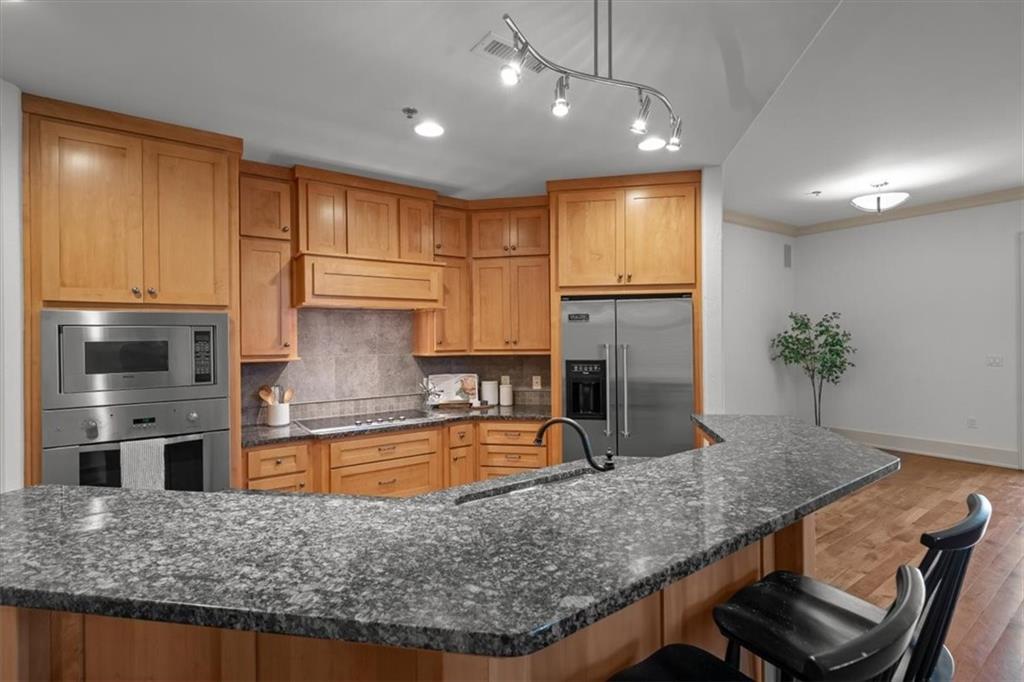 4801 W 133rd Street Unit: 201