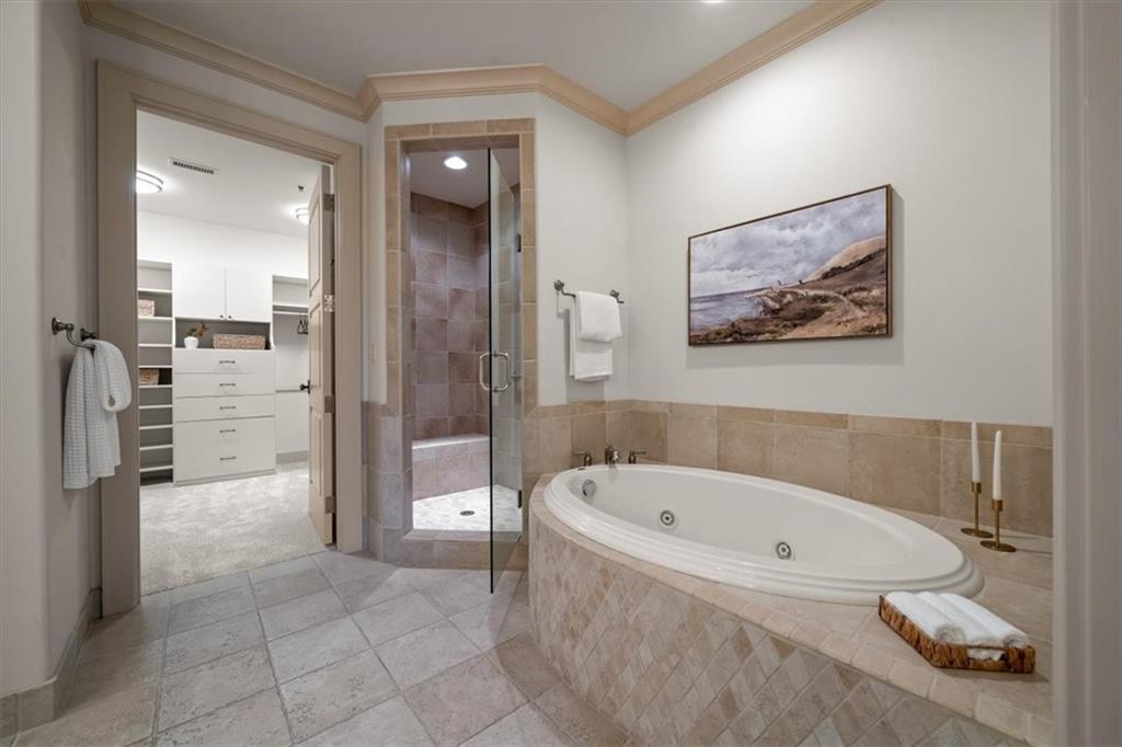 4801 W 133rd Street Unit: 201