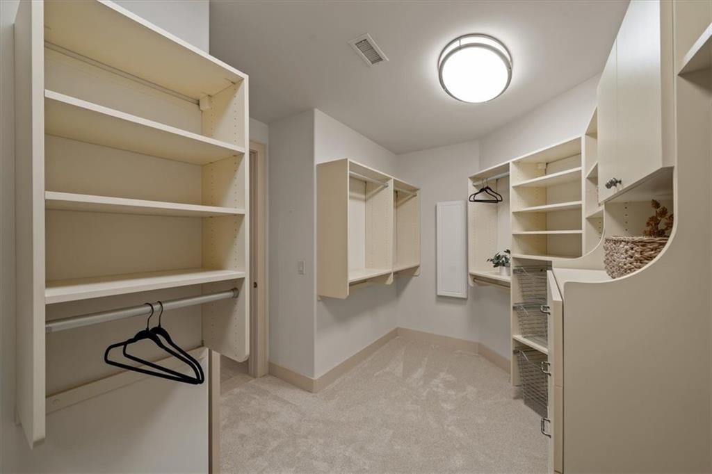 4801 W 133rd Street Unit: 201
