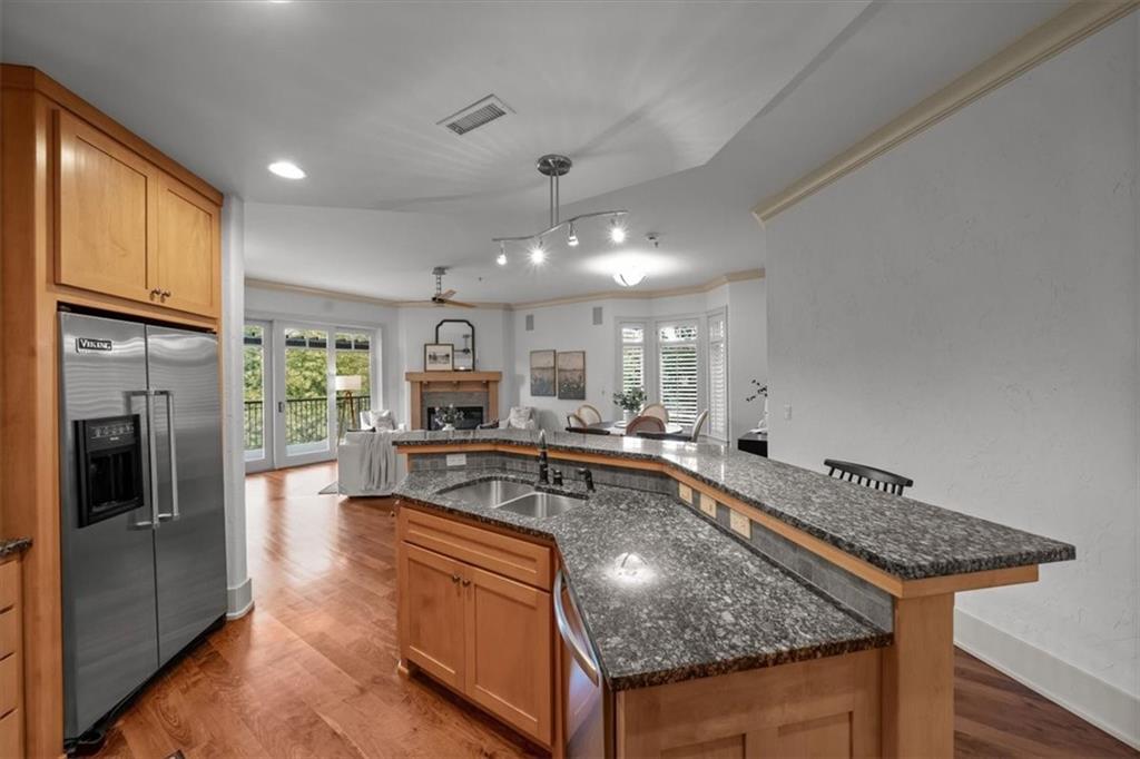 4801 W 133rd Street Unit: 201