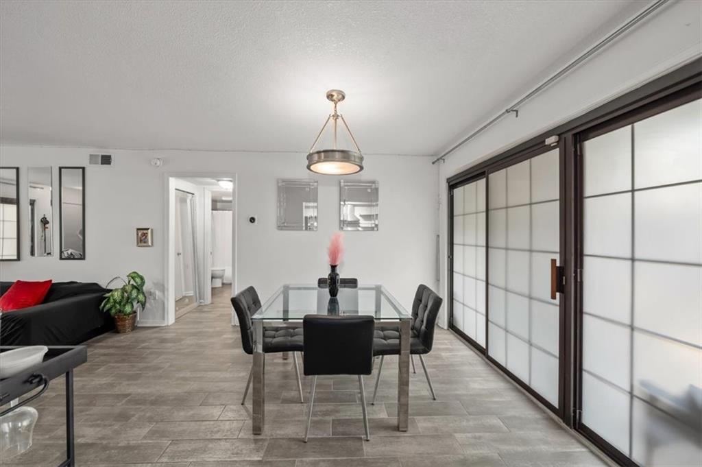 4057 Walnut Street Unit: 7