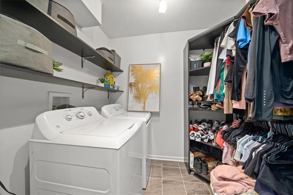 4057 Walnut Street Unit: 7