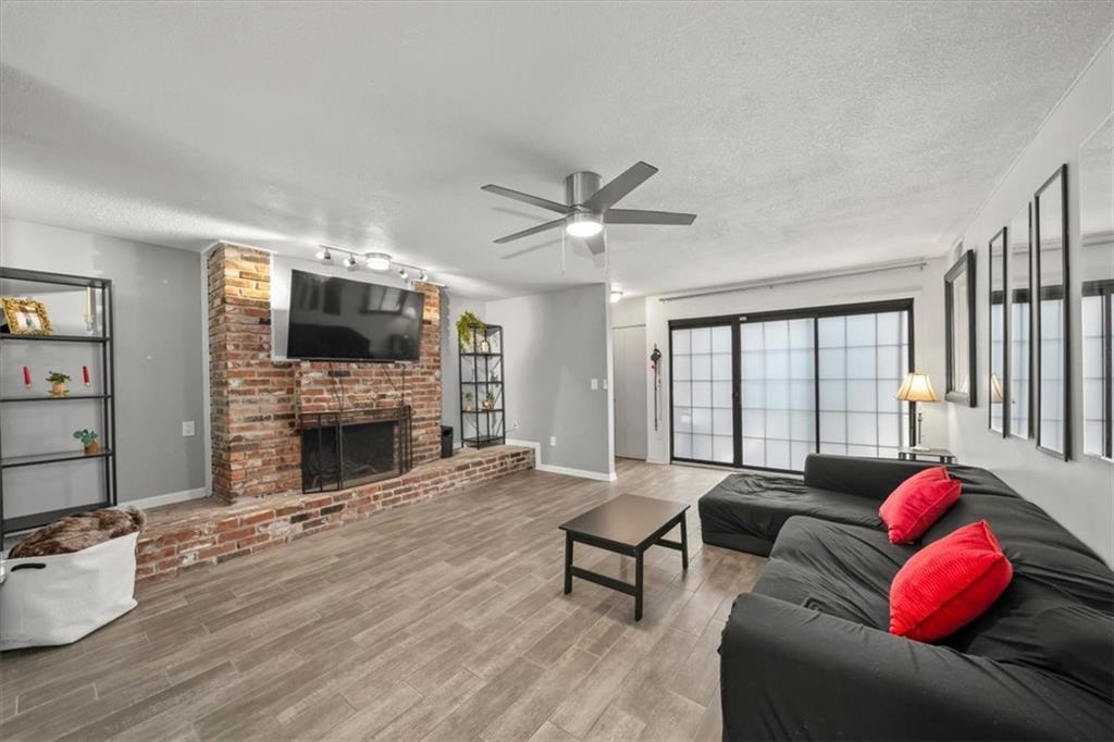 4057 Walnut Street Unit: 7
