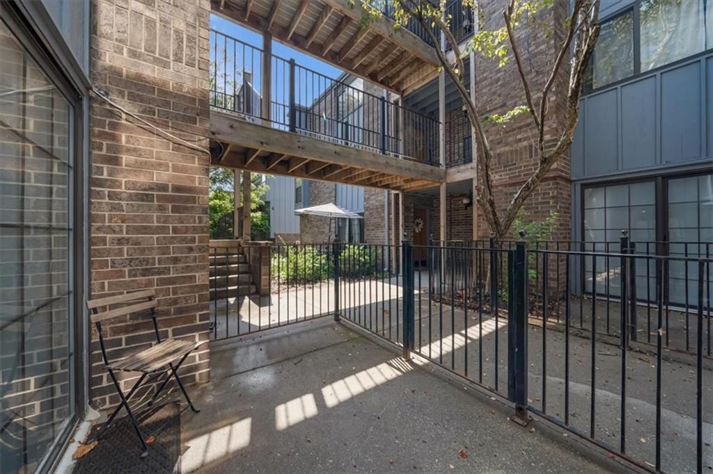 4057 Walnut Street Unit: 7