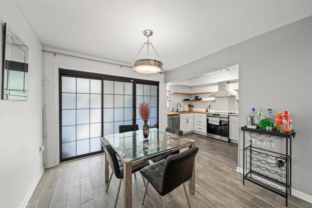 4057 Walnut Street Unit: 7