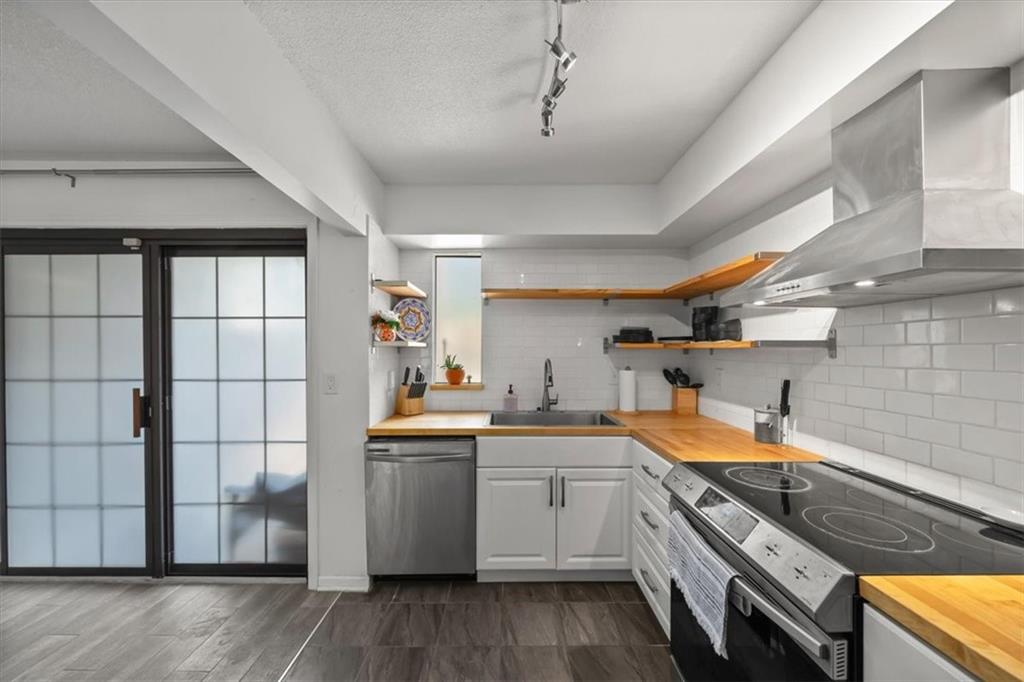 4057 Walnut Street Unit: 7