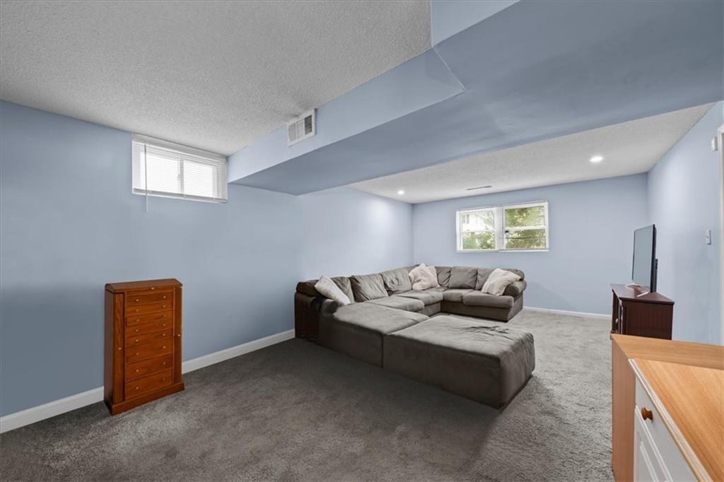 11604 Manchester Avenue