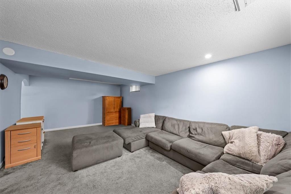 11604 Manchester Avenue