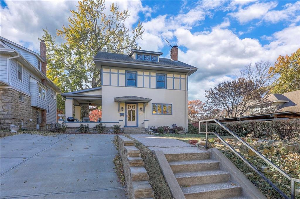 943 W 33rd Terrace