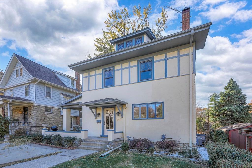 943 W 33rd Terrace