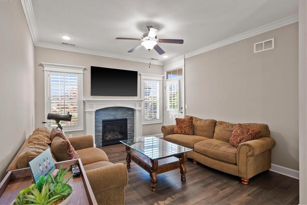 15908 Fontana Street Unit: 240