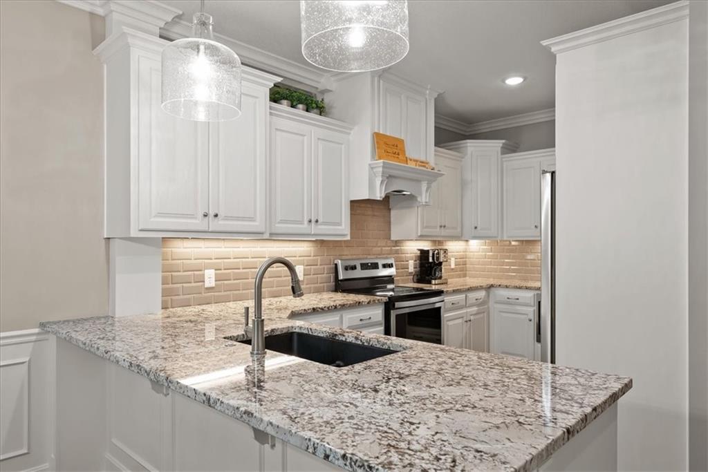 15908 Fontana Street Unit: 240