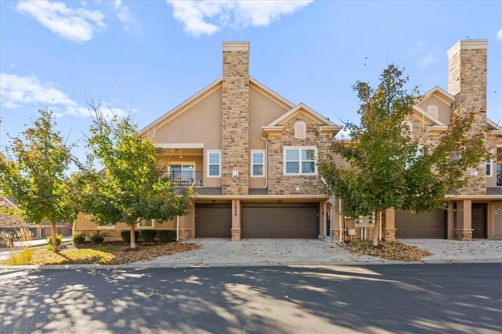 15908 Fontana Street Unit: 240