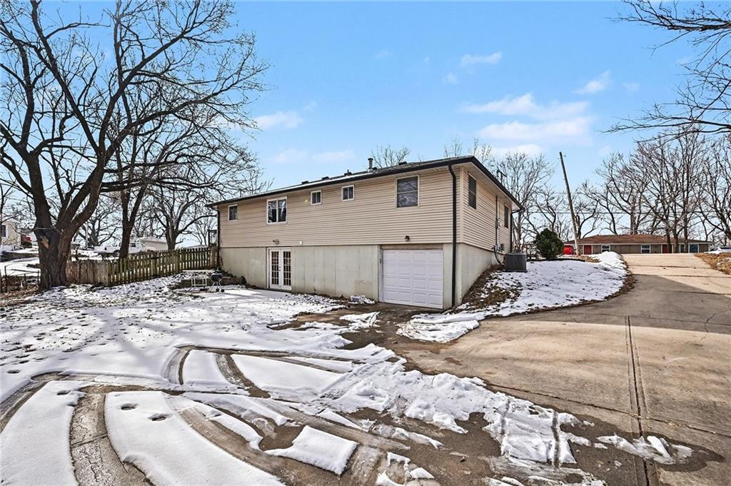 5103 NW High Drive Terrace
