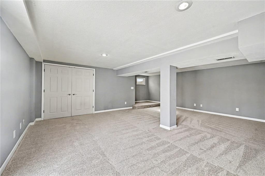 5103 NW High Drive Terrace