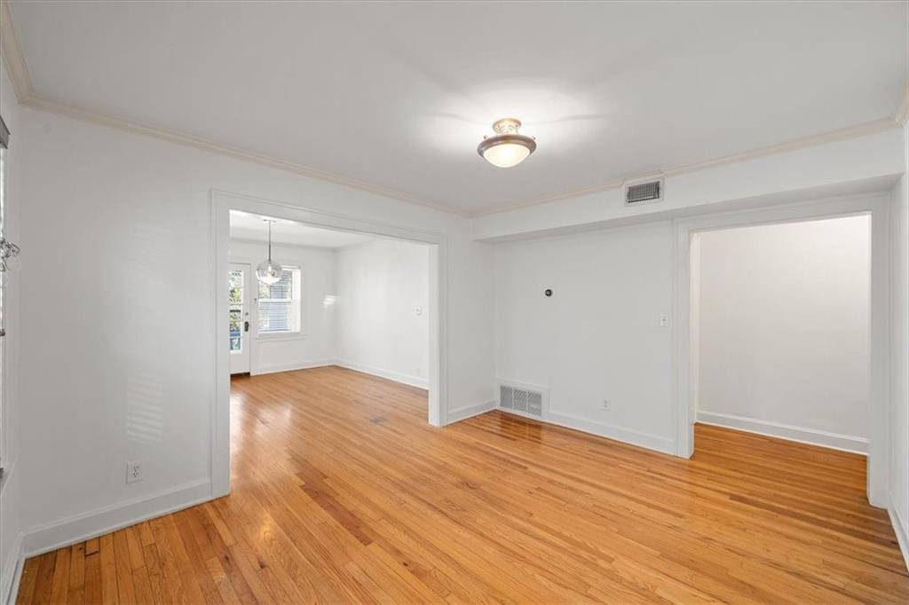 311 E 43rd Street Unit: 3W
