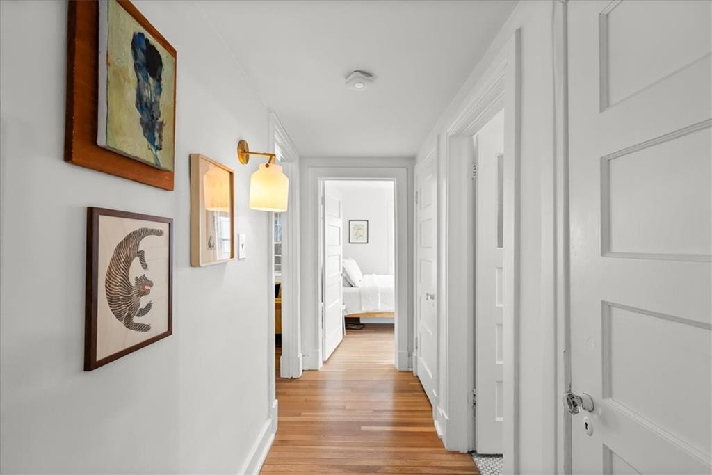 4227 Oak Street Unit: 3N