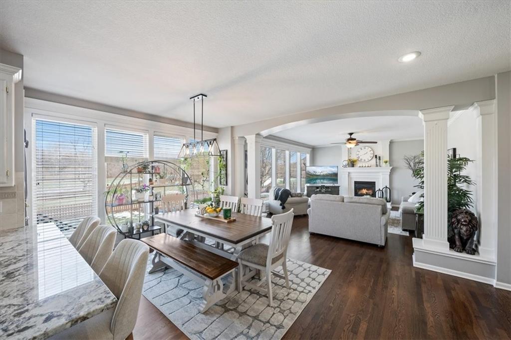 5924 NE Parks View Place