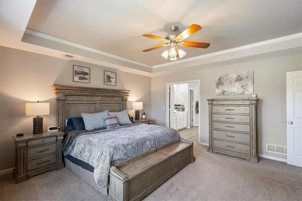 5924 NE Parks View Place