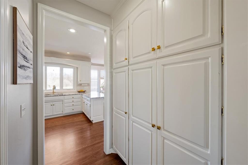 5924 NE Parks View Place