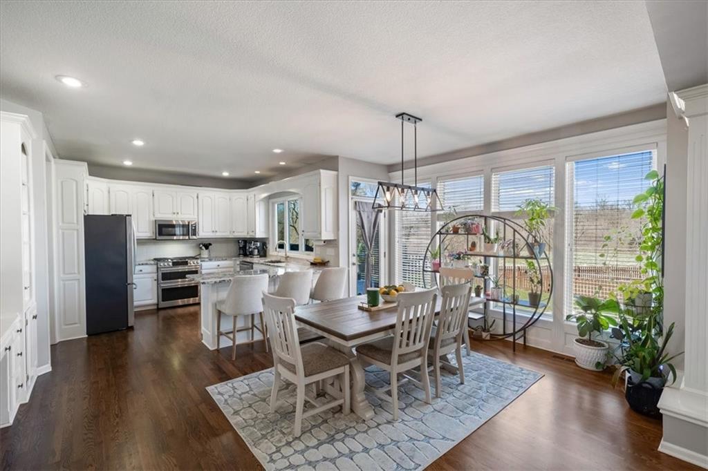 5924 NE Parks View Place