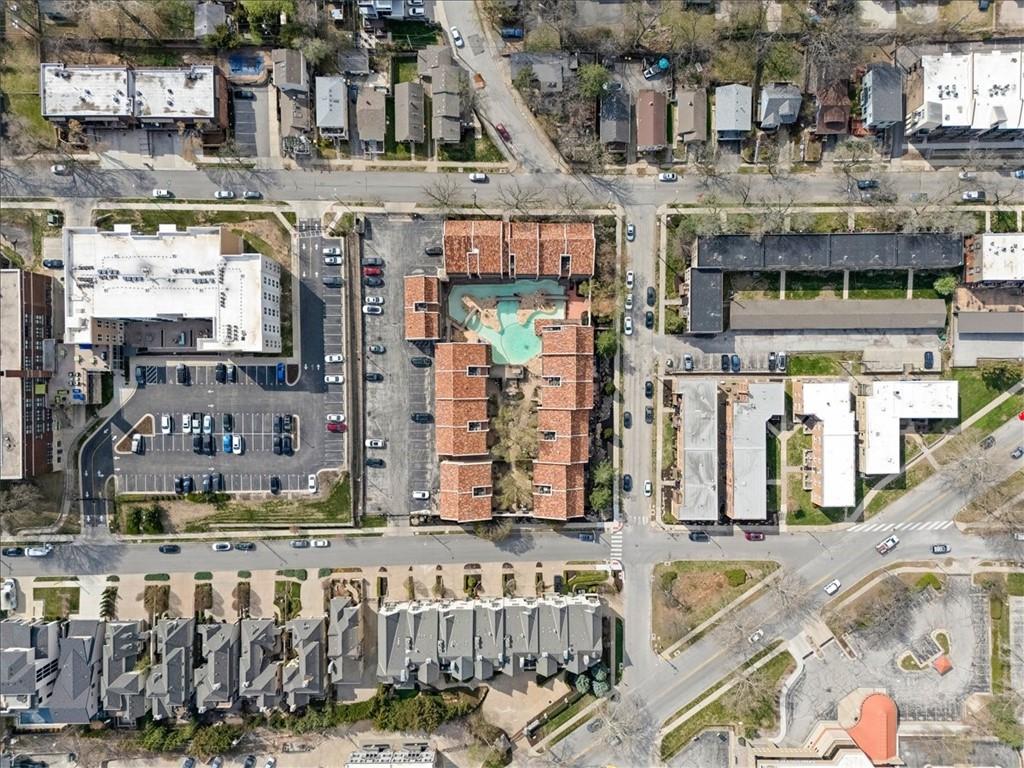 1111 W 46th Street Unit: 22