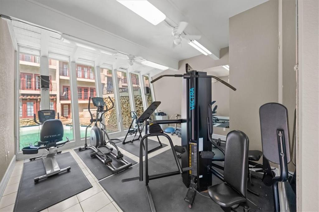1111 W 46th Street Unit: 22