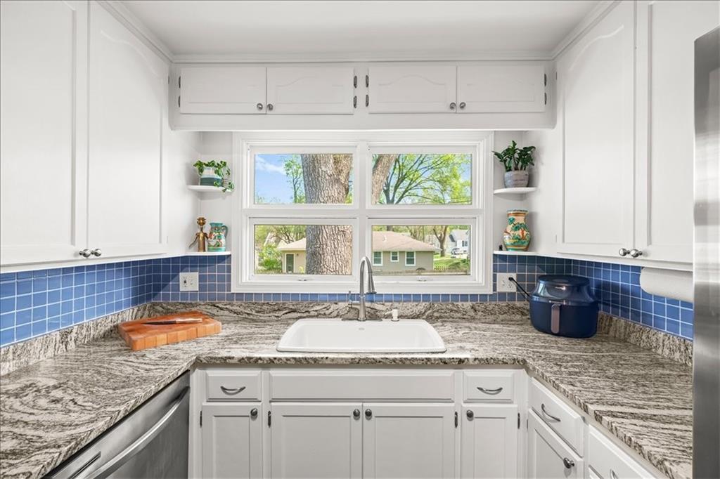 5431 Dearborn Street