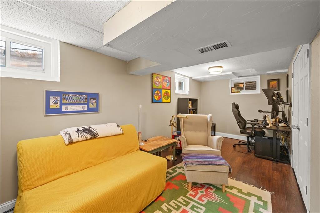 5431 Dearborn Street