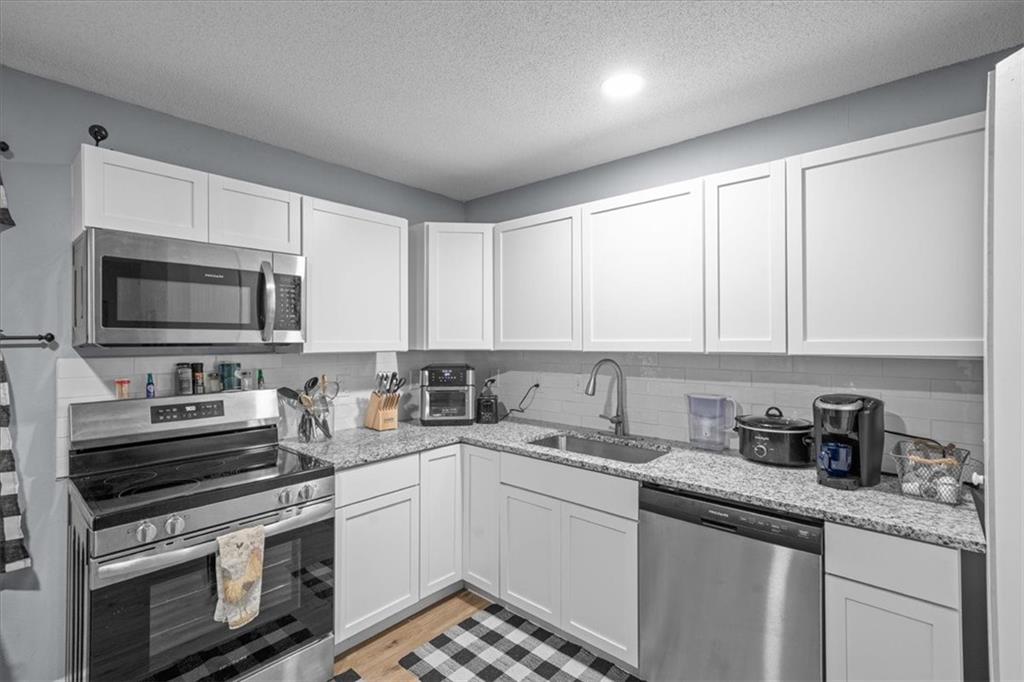 10711 Ewing Drive