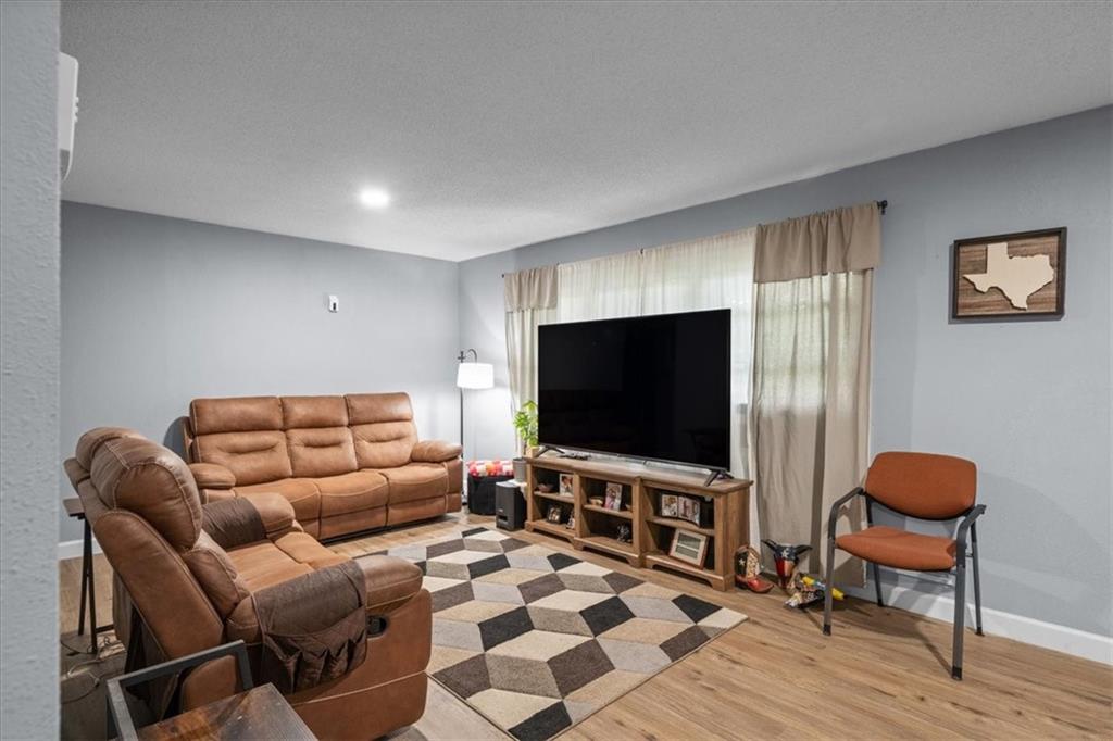 10711 Ewing Drive