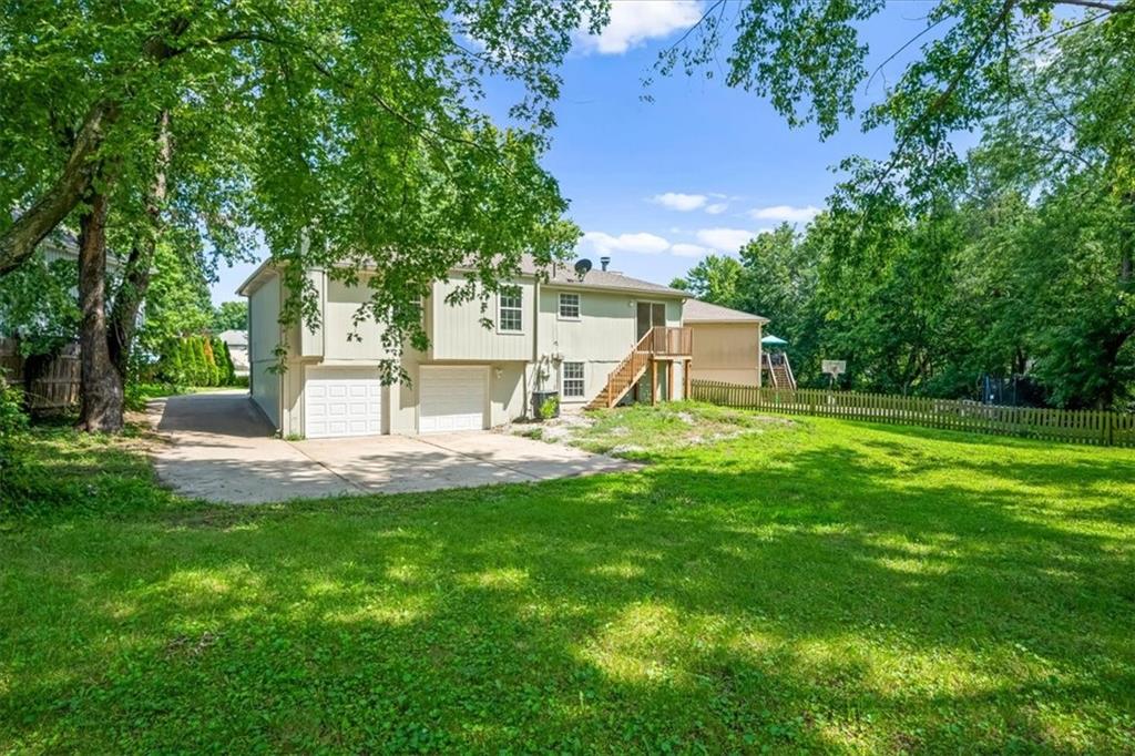 318 SE Bent Tree Drive