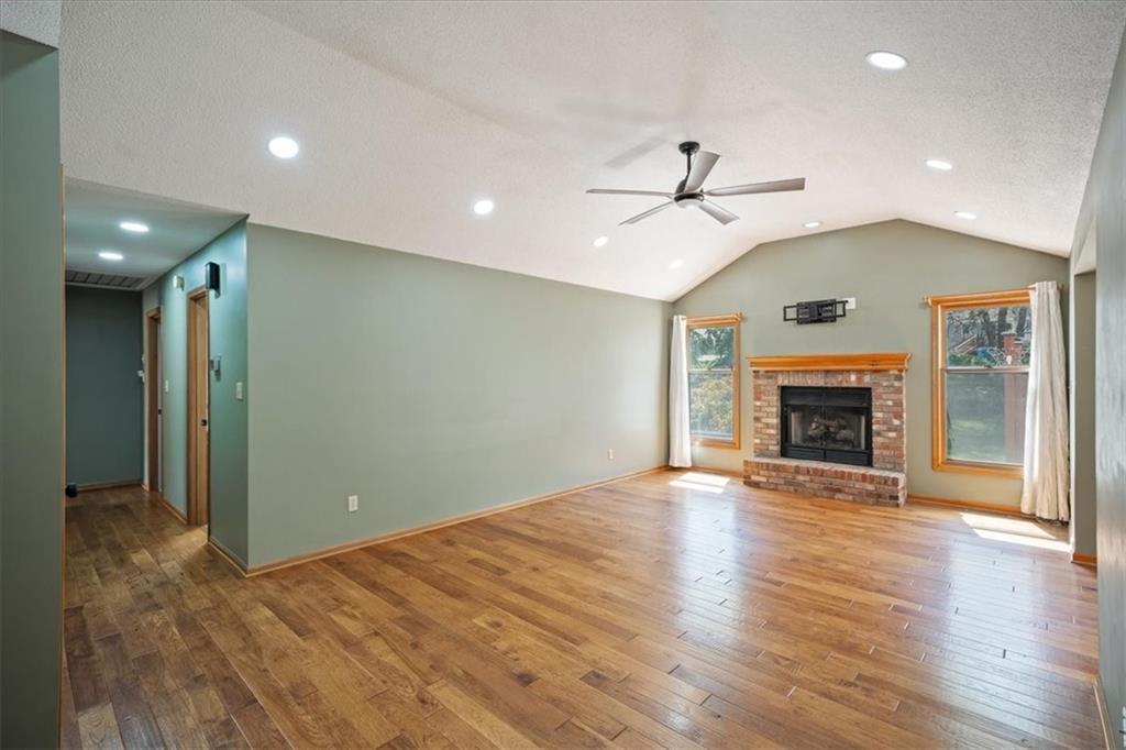 1206 SW Eastman Court