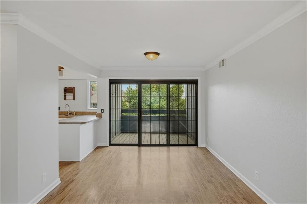 4056 Warwick Boulevard Unit: 6