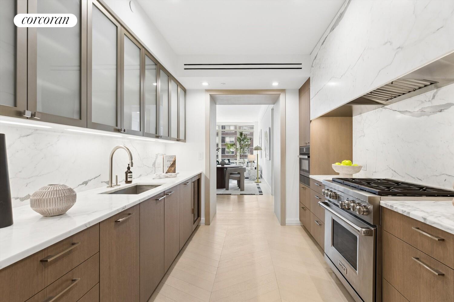 200 AMSTERDAM Avenue 9B
