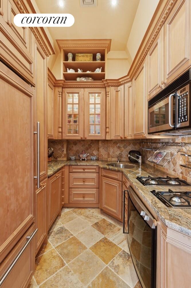 253 W 73RD Street 5G