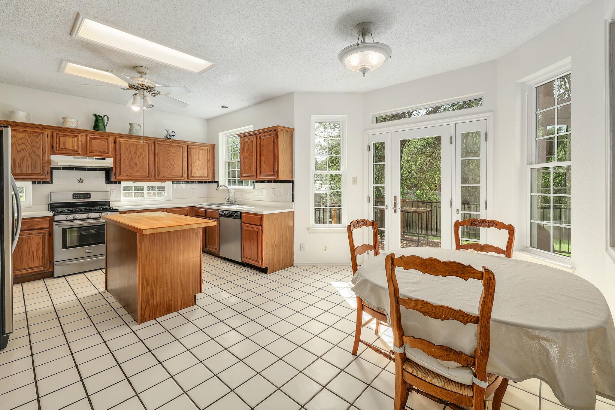 2601 Starling DR