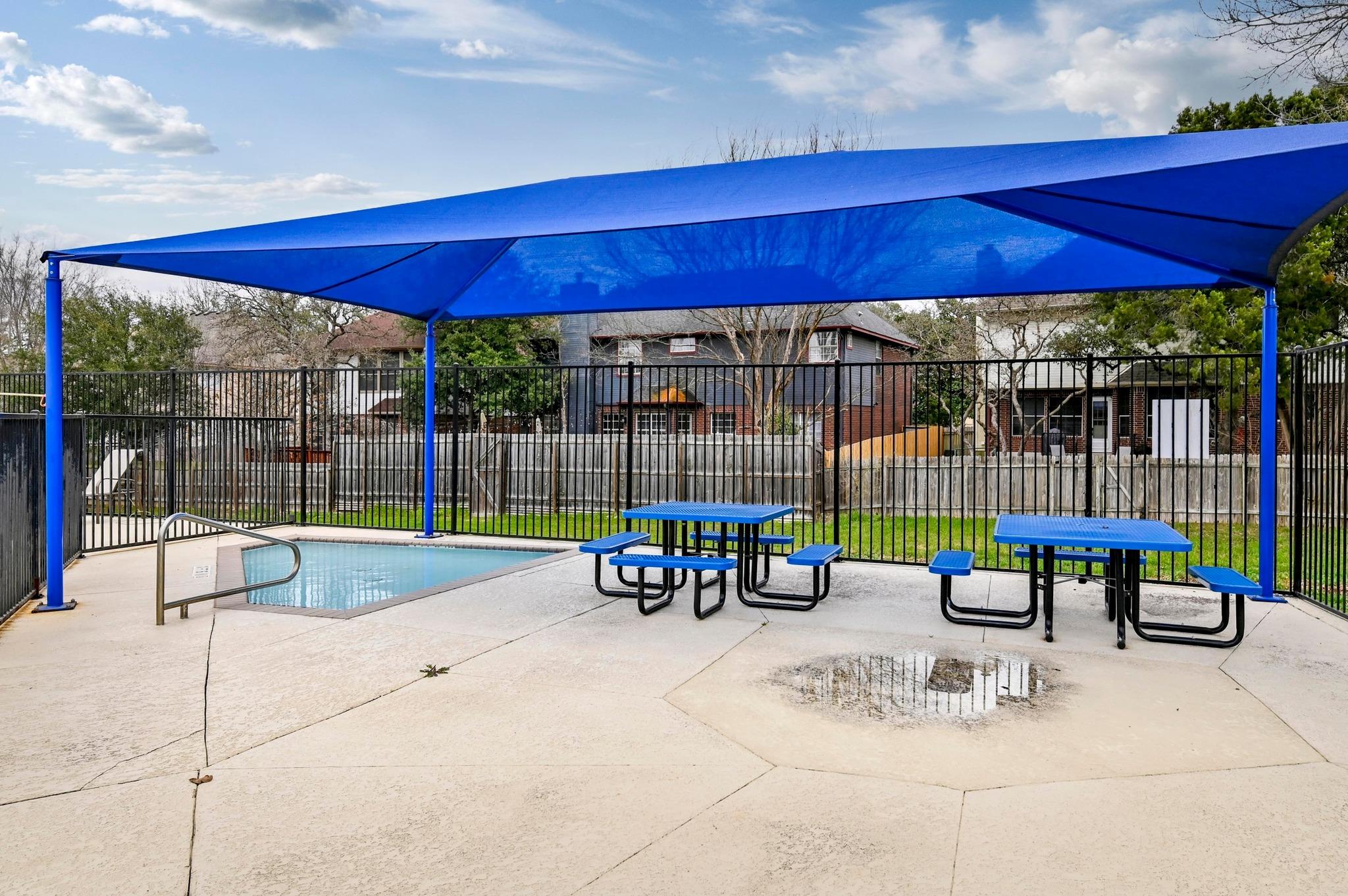 2601 Starling DR