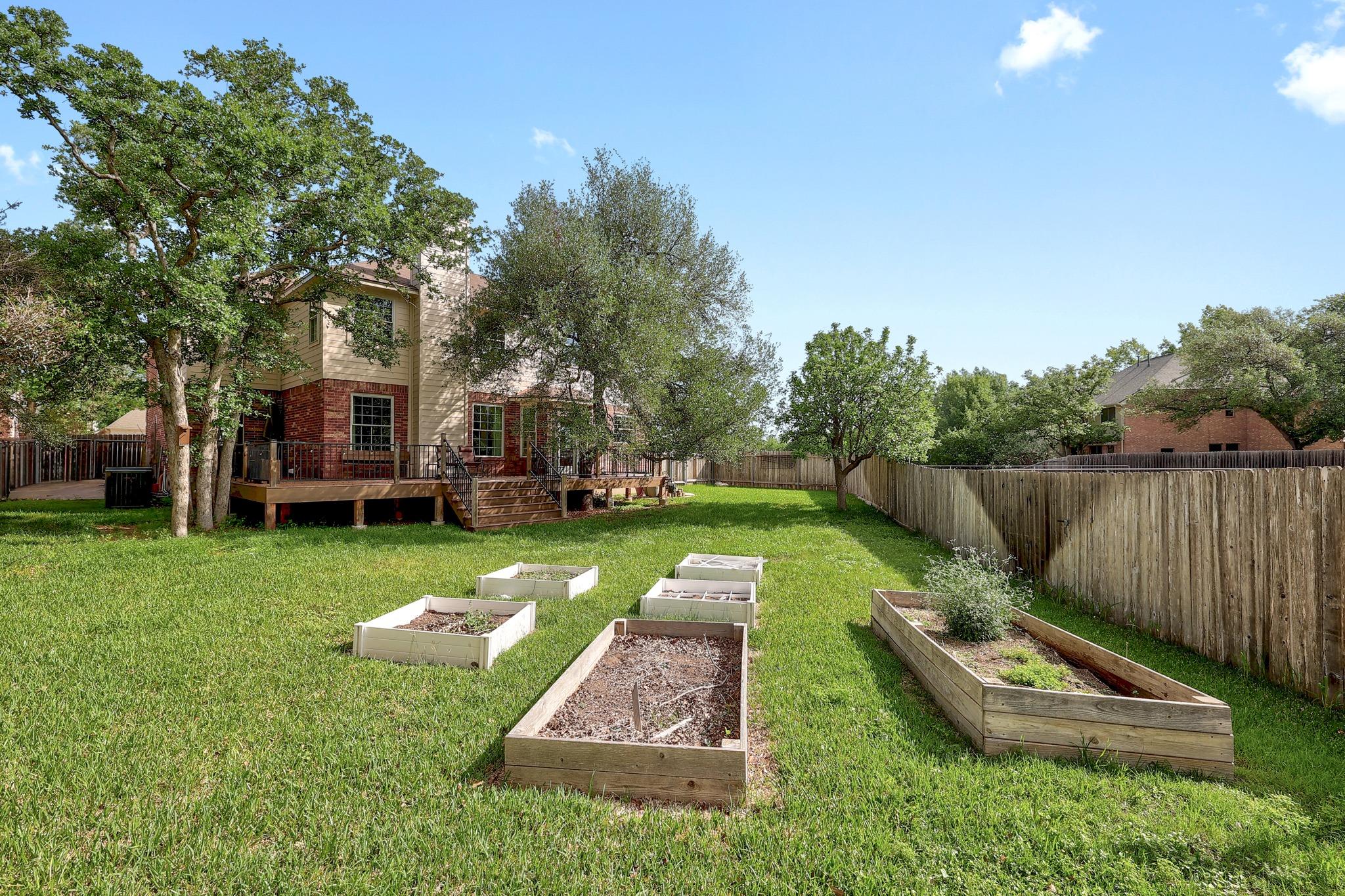 2601 Starling DR
