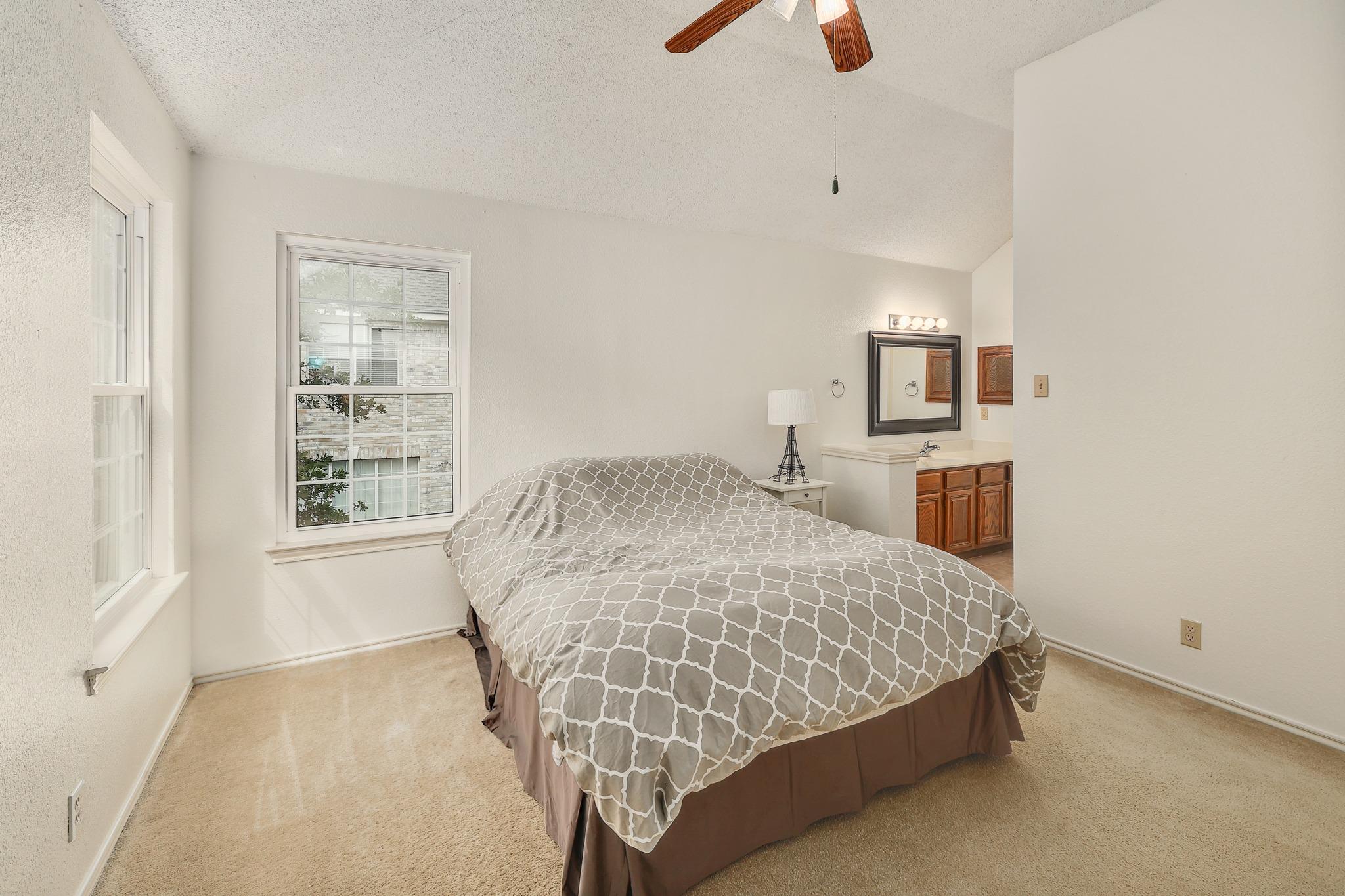2601 Starling DR