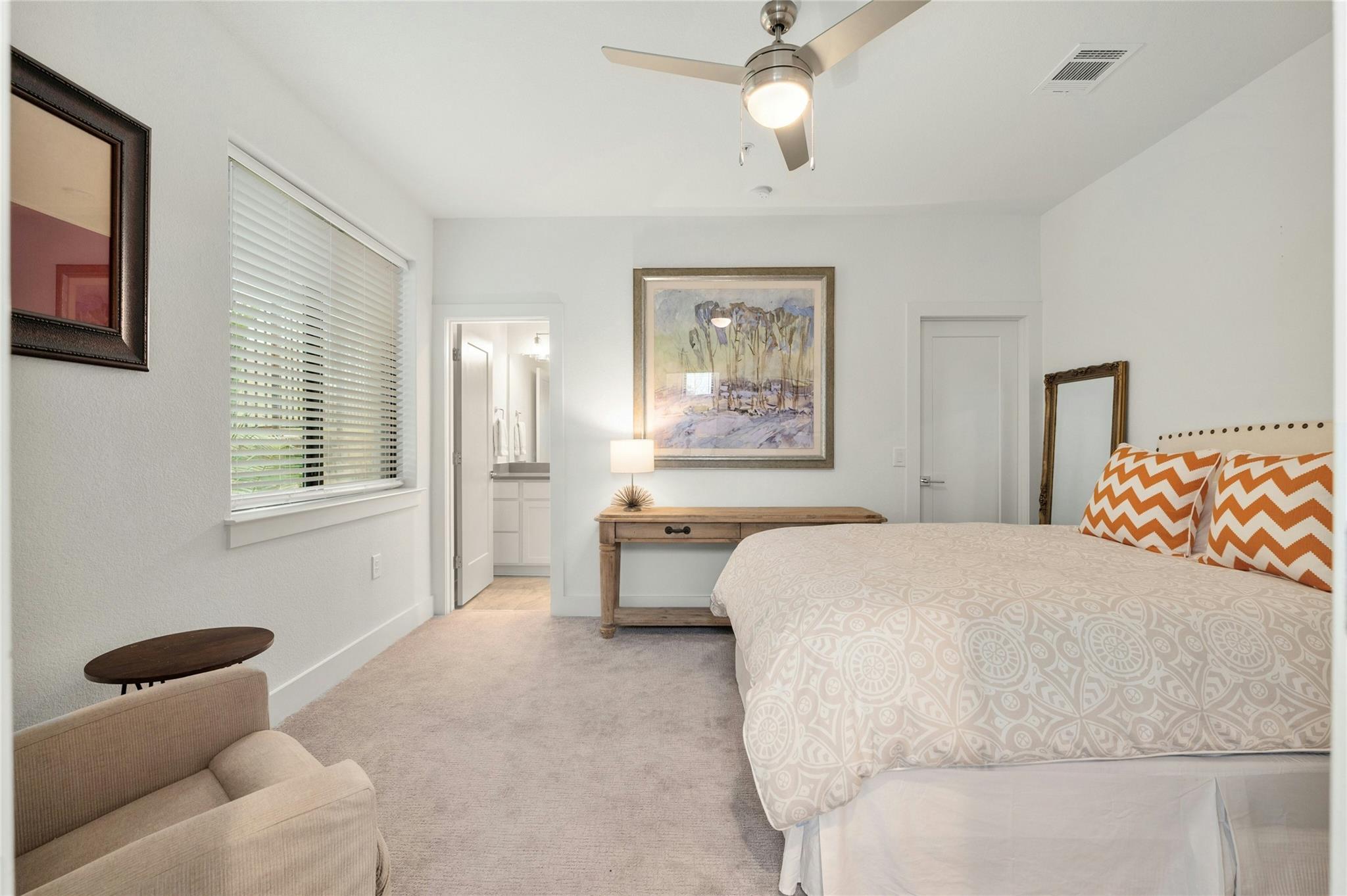 2050 Lohmans Spur RD # 101