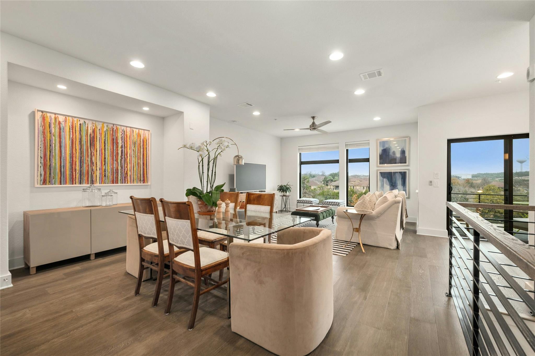 2050 Lohmans Spur RD # 101