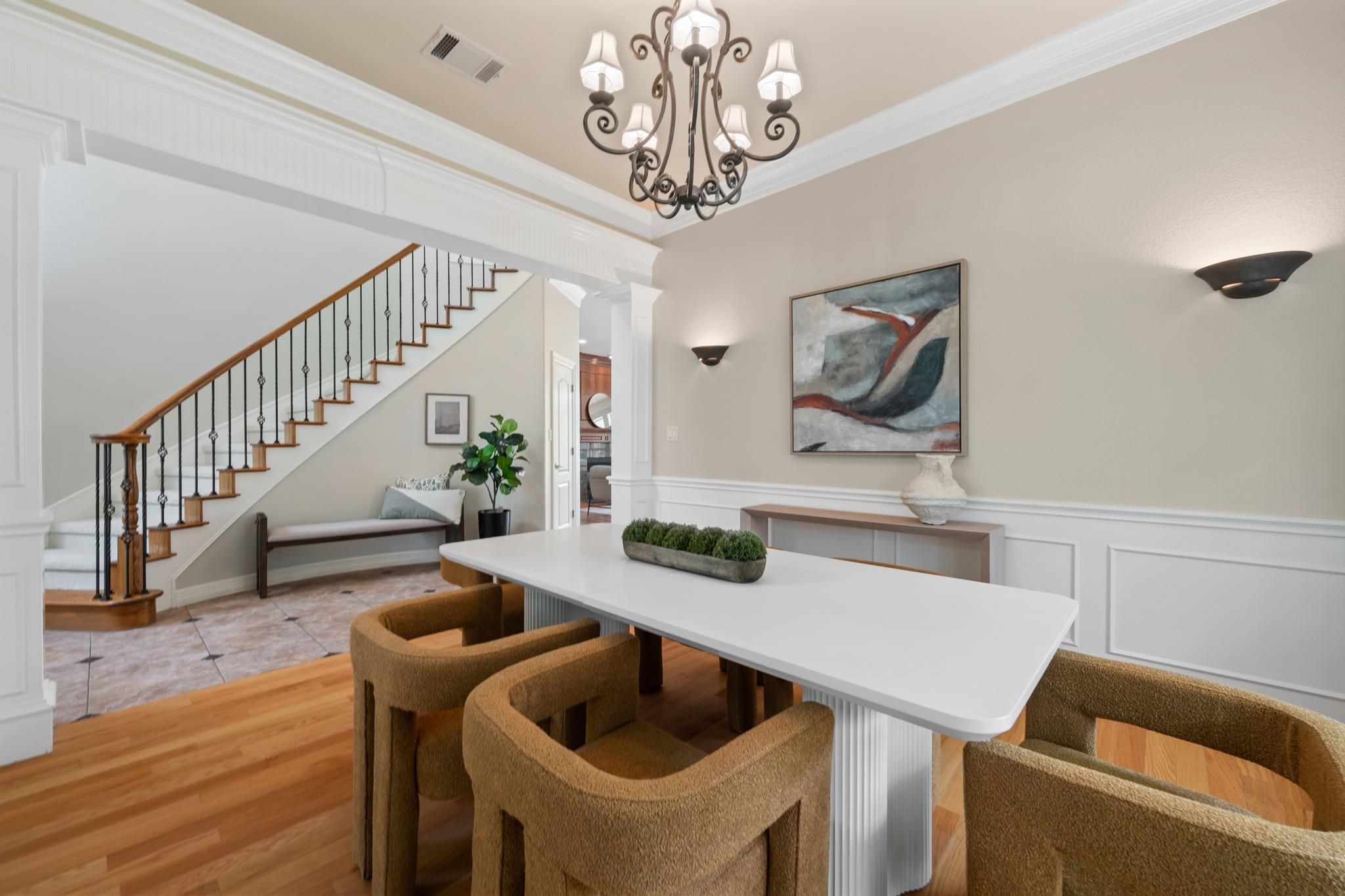 2614 Collingwood DR