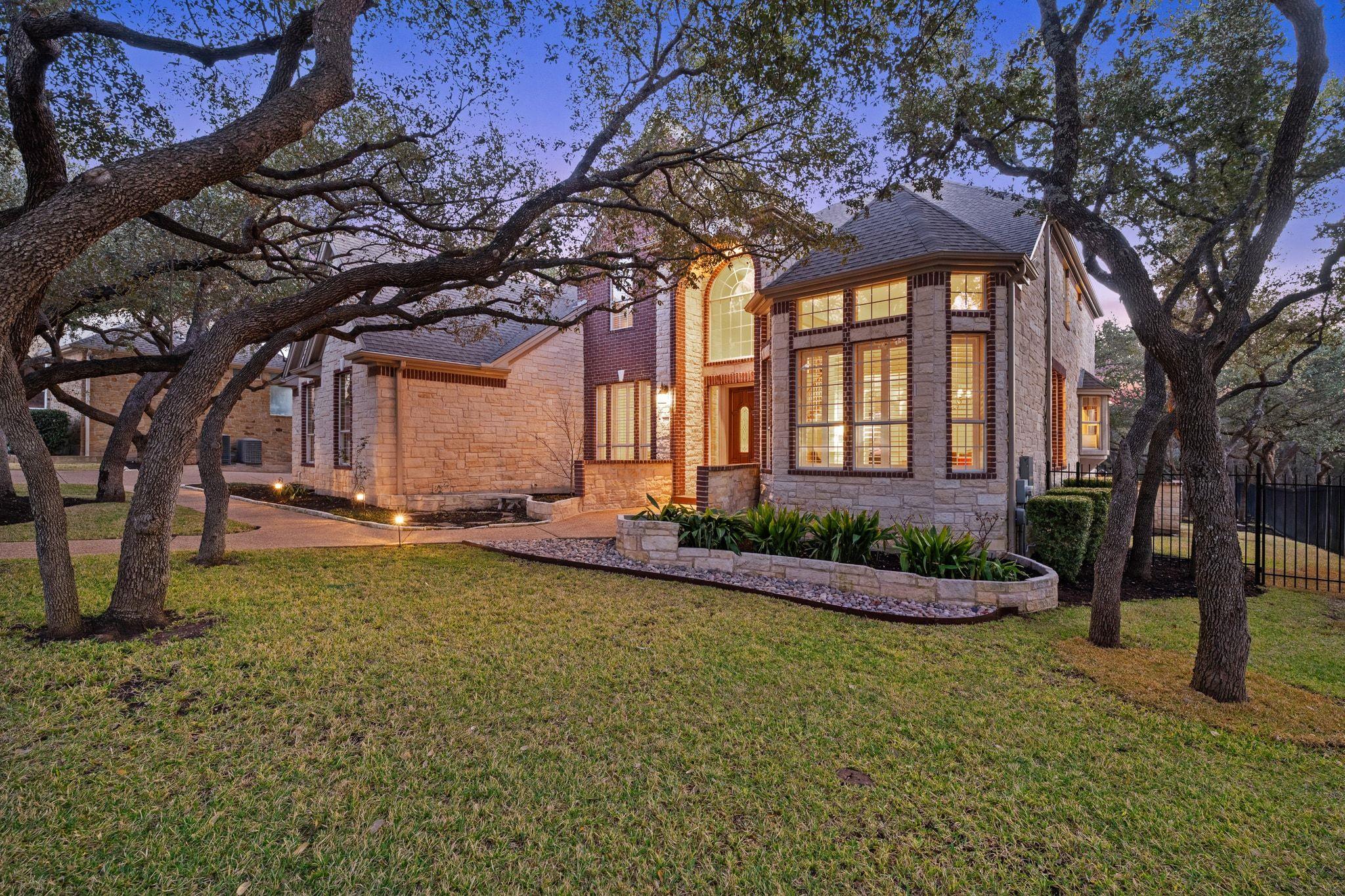 2614 Collingwood DR