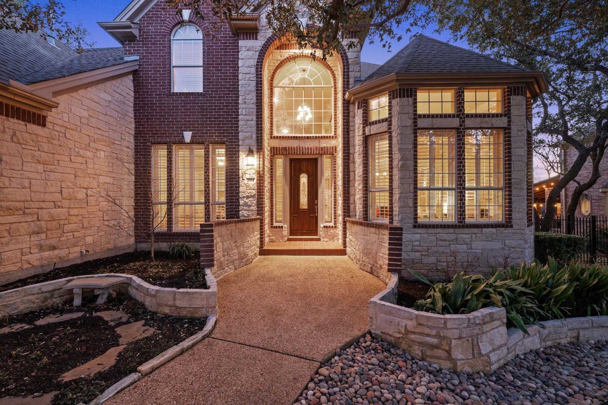 2614 Collingwood DR