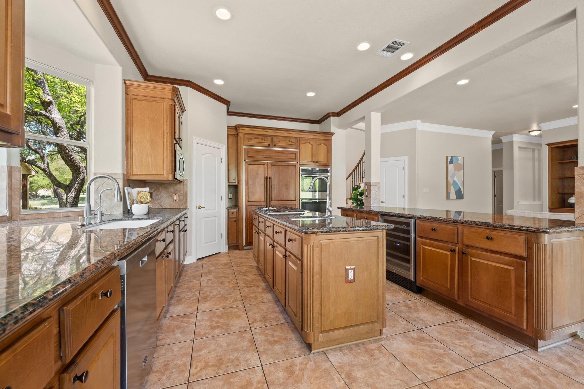 2614 Collingwood DR