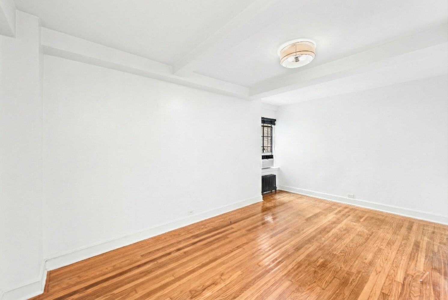 25 TUDOR CITY Place 1009