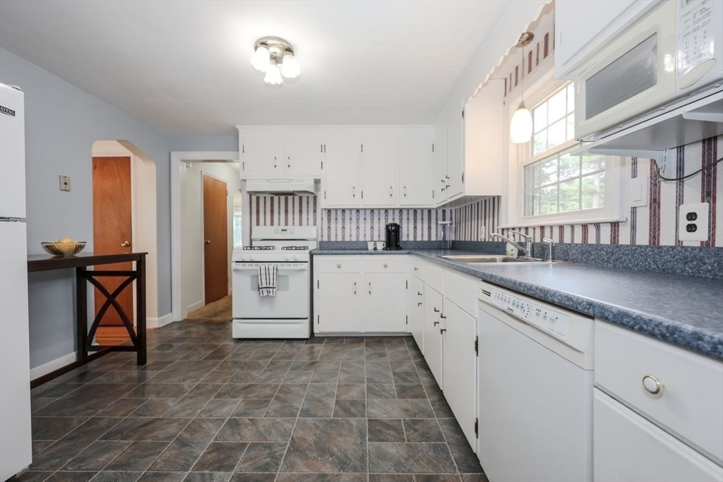 35 Walnut Rd