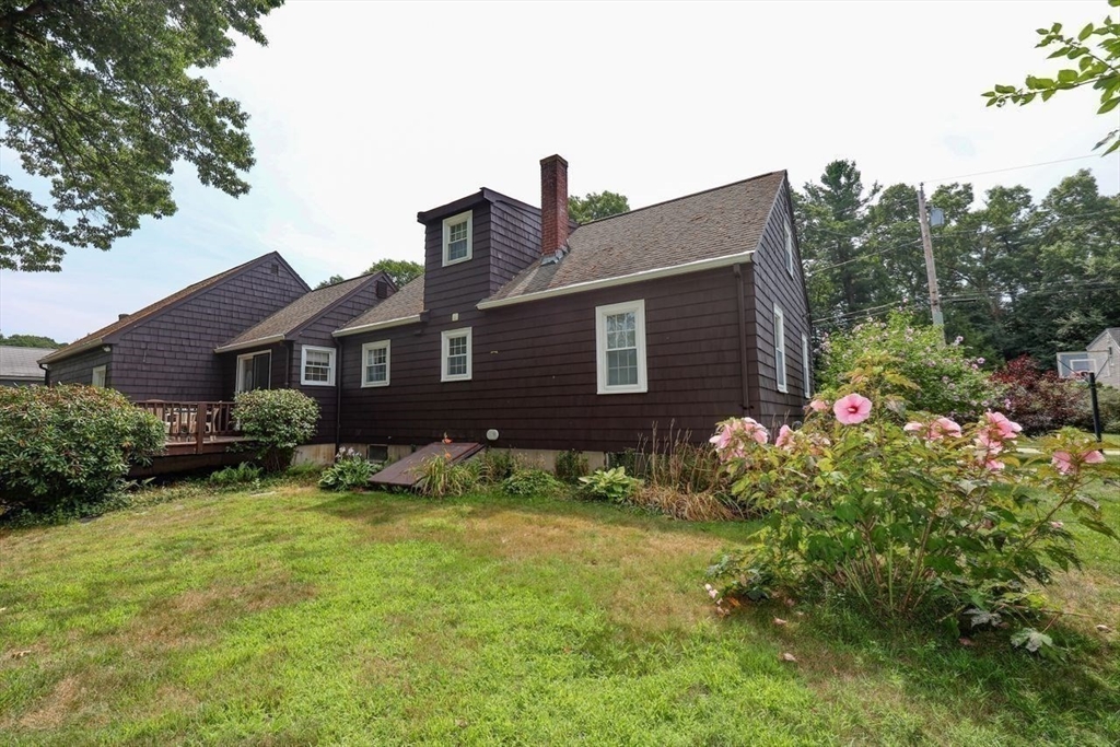 35 Walnut Rd